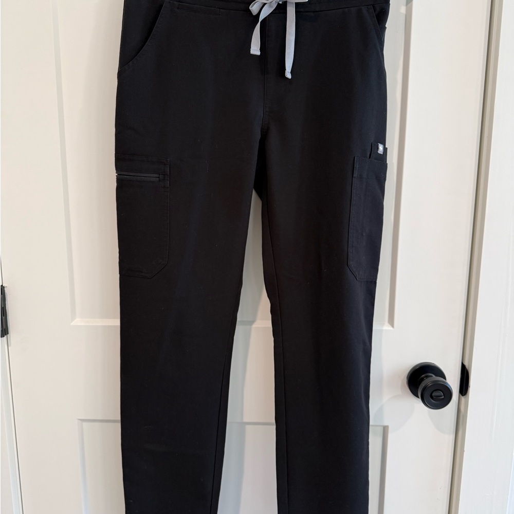 Figs Women's Black Cargo Pants